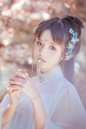 《家访女教师》电影免费观看国语